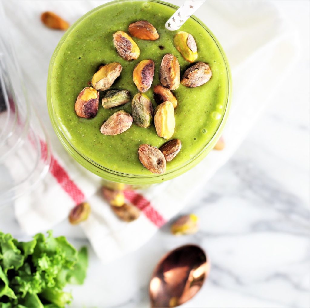 lean green smoothies for diabetes with pistachios and dates