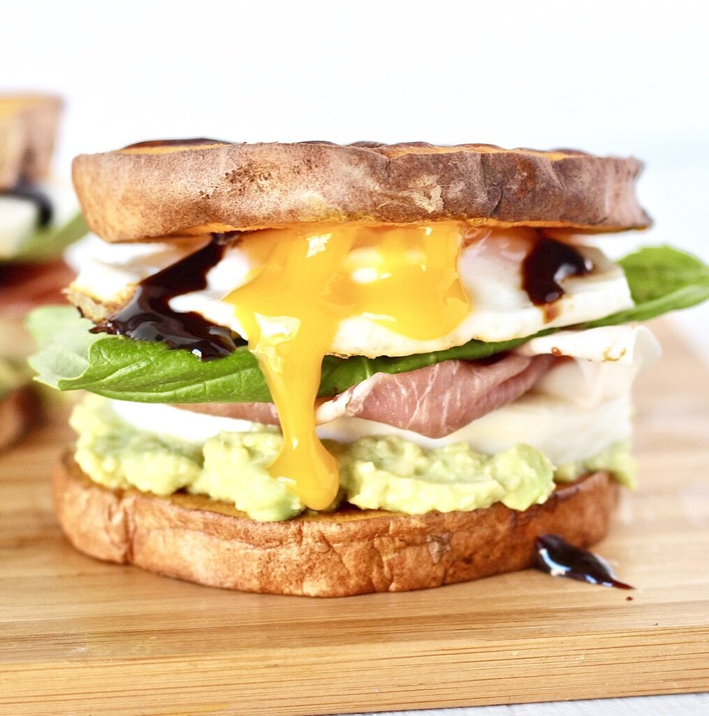  Veggie and Egg Caprese Breakfast Sandwiches 