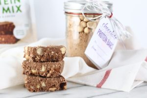 Chocolate Macadamia Nut Protein Bar Recipe Card