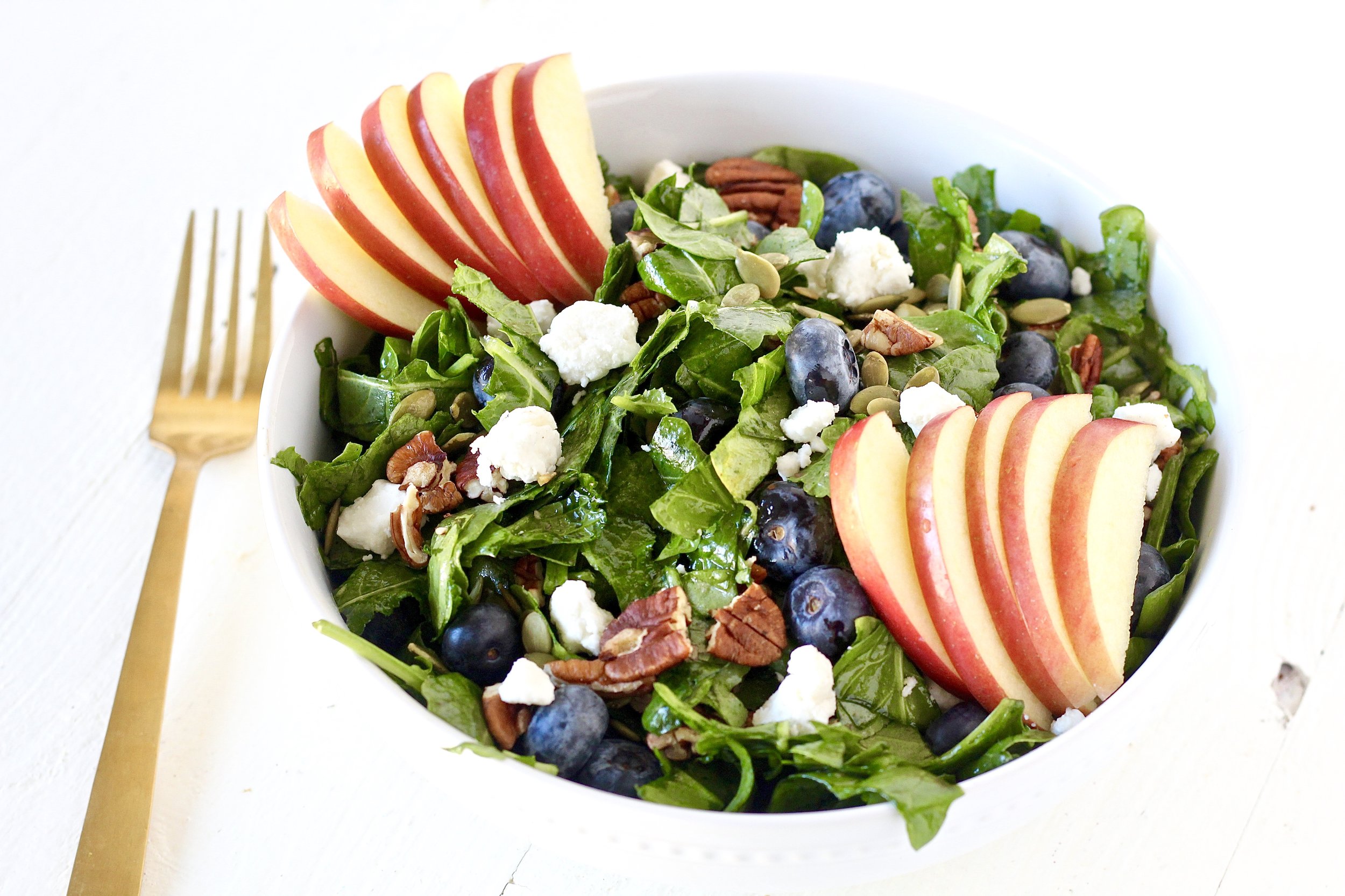  Heart Healthy Blueberry Apple Salad 