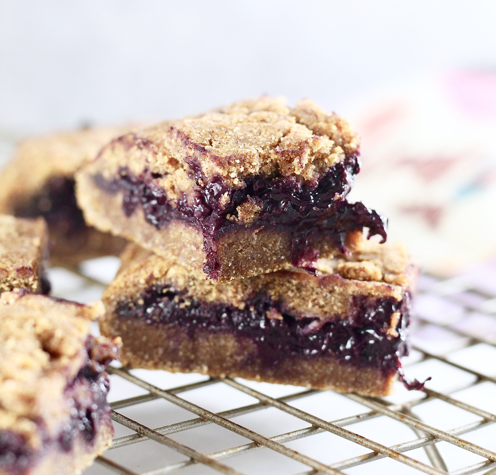  Paleo Blueberry Breakfast Bars 