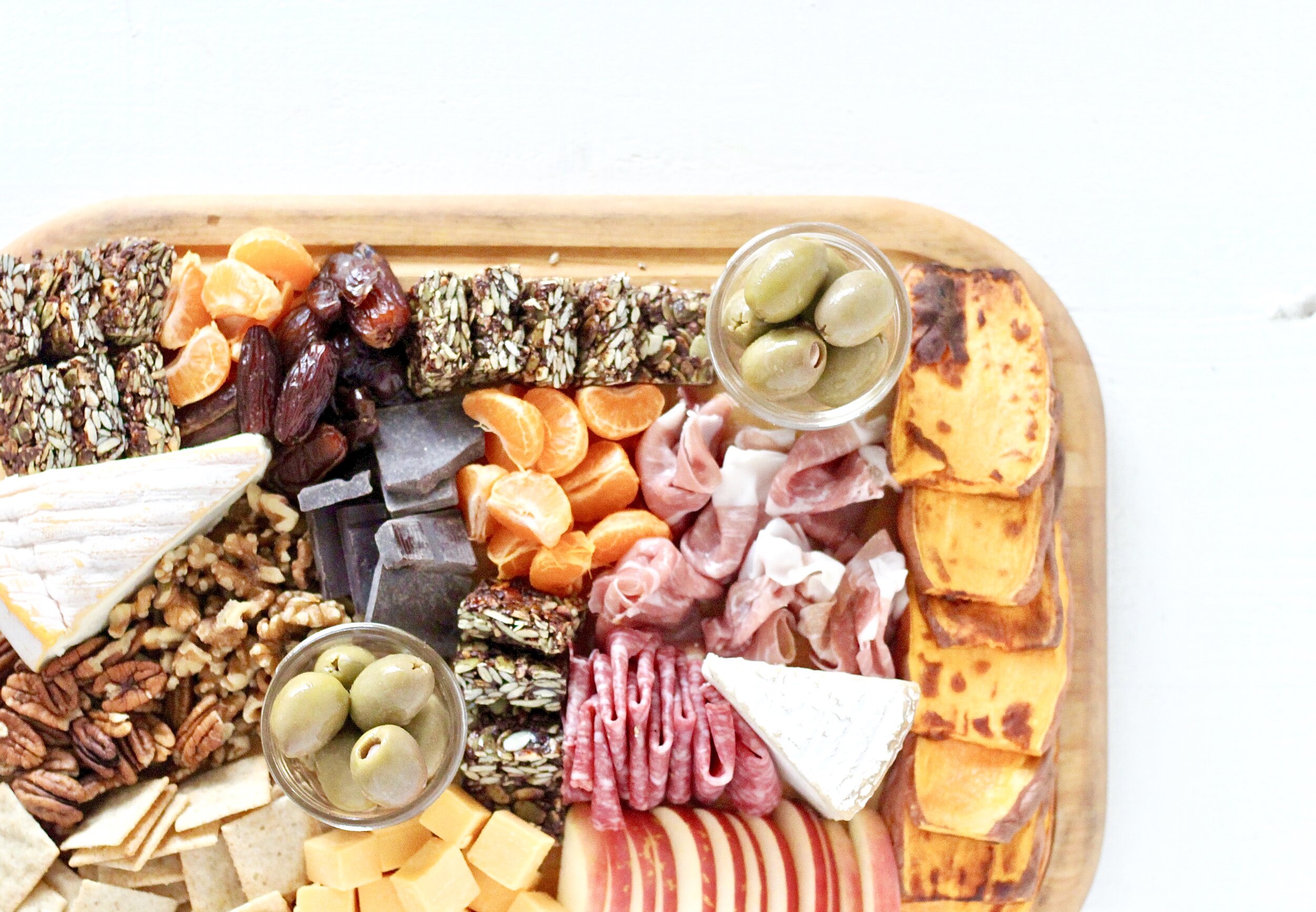  Thanksgiving Charcuterie Board for Daytime Snacking 