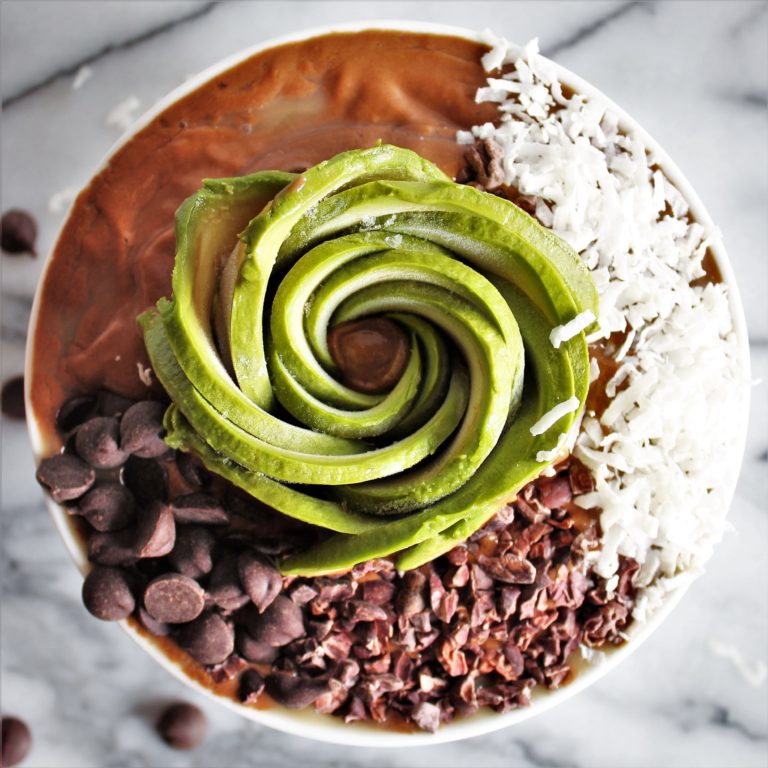 avocado frozen hot chocolate with avocado in the shape of a rose with chocolate chips