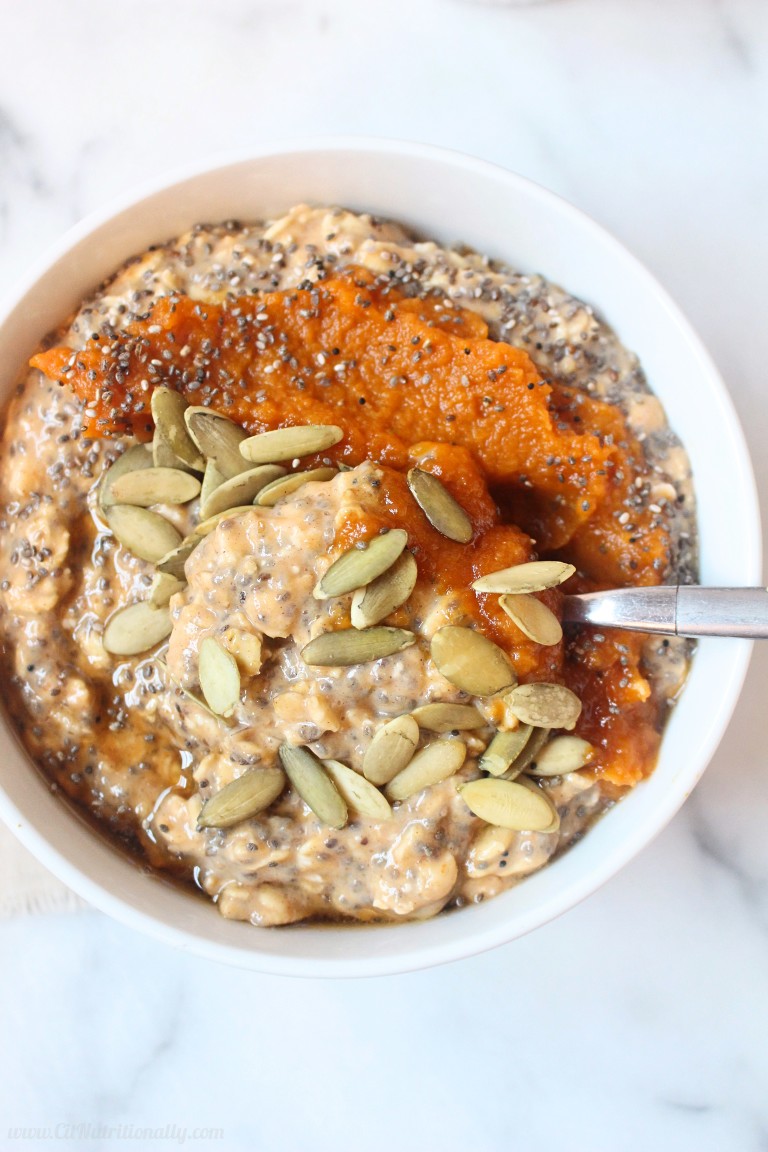  5-ingredient Pumpkin Pie Overnight Oats by Chelsea Amer from C It Nutritionally 