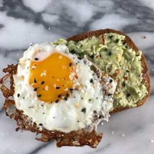 avocado toast with egg and spices