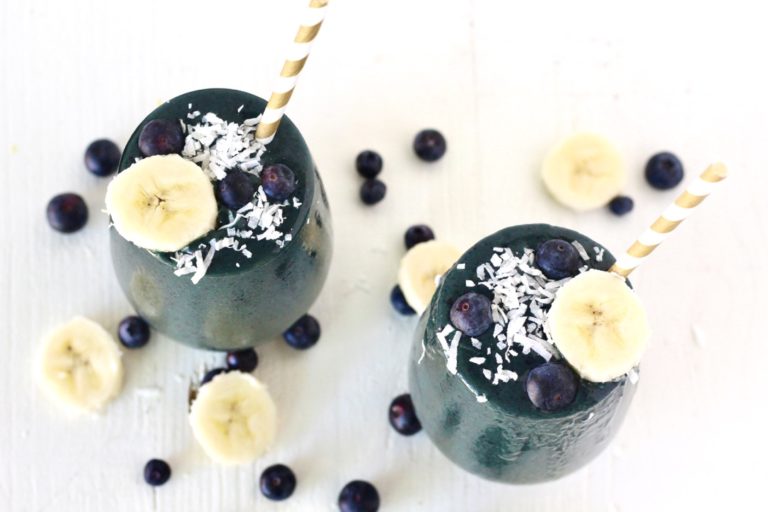 two smoothies with spirulina coconut bananas