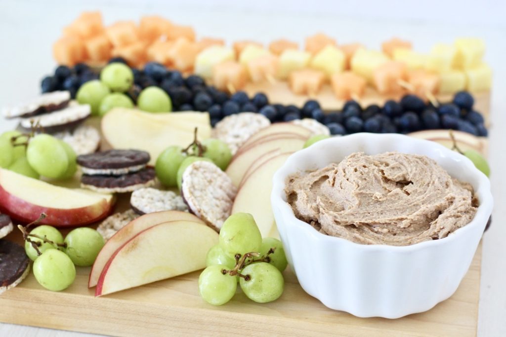 fruit tray with fruit dip