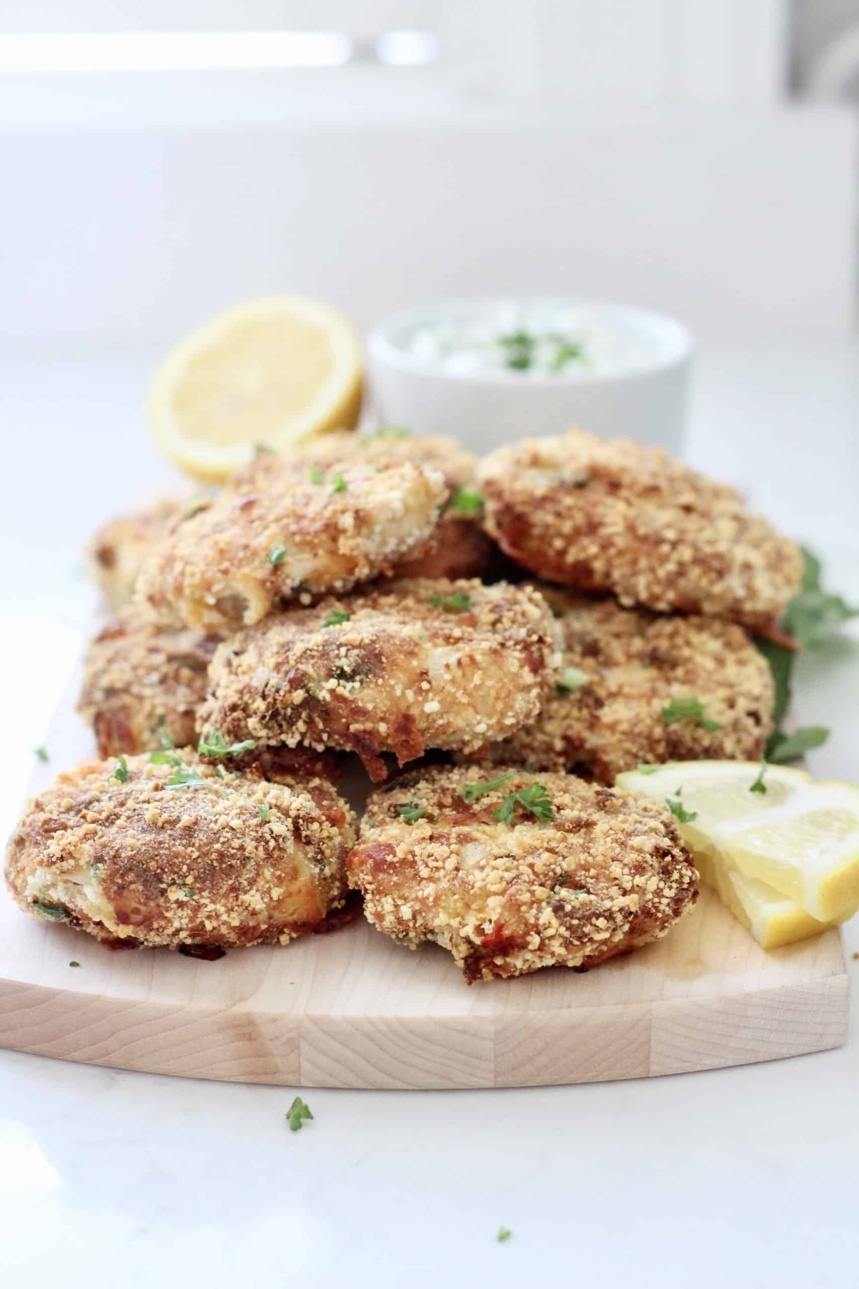 air fryer salmon patties with lemon