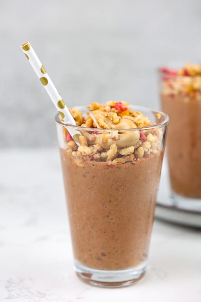 prune smoothie for diabetes with peanut butter and jelly toppings