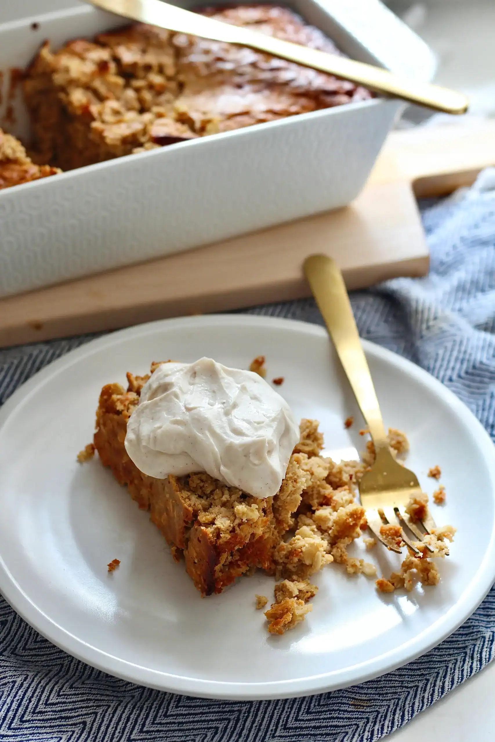 high protein cinnamon oatmeal bake 3 | Milk & Honey Nutrition high protein cinnamon oatmeal bake